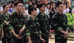 Hình ảnh Sơn Tùng M-TP trong trang phục lính gây sốt cư dân mạng