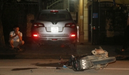 Nghệ An: Va chạm với xe bí thư huyện, 2 thanh niên nguy kịch