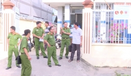 Dùng súng, bịt mặt xông vào cướp Ngân hàng Vietinbank ở Vĩnh Long