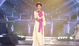  Phạm Phương Thảo hát tặng sinh nhật sớm cố nhạc sĩ An Thuyên trong đêm gala 20 năm Sao Mai