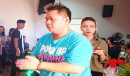 Phản ứng bất ngờ của sao Việt khi Minh Béo đến cúng tổ nghề