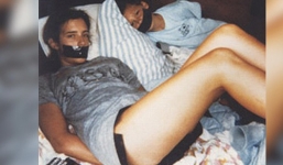 Bức ảnh bên vệ đường và bi kịch của 2 gia đình mất con, hơn 20 năm sau, sự thật vẫn là ẩn số