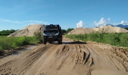 Chủ tịch huyện duyệt chi 1,2 tỷ đồng làm đường chỉ để phục vụ...doanh nghiệp