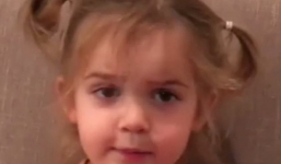 Màn lý sự cực yêu của cô bé 2 tuổi khi nói rằng tập Yoga thực chất chỉ là mật ong chảy tràn trên mặt