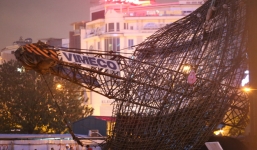 Nguyên nhân vụ cần cẩu công trình đổ sập sau tiếng nổ 'như bom' 