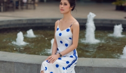 Cô ca sĩ đa tài Phúc Anh năng động với phog cách thời trang dạo phố