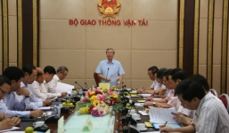 Bộ Chính trị: Không luân chuyển cán bộ bị kỷ luật về trung ương