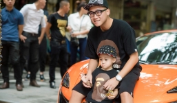 Thiếu gia Bình Dương lái siêu xe 16 tỷ đến chúc mừng bà xã Ngọc Thạch