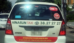 Taxi truyền thống 'dìm hàng' Uber, Grab: Bộ Công thương vào cuộc