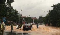 Mưa lũ dồn dập phía Bắc khiến 32 người chết và mất tích