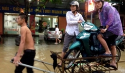 Lũ lịch sử, Ninh Bình phát lệnh sơ tán 20 vạn dân khẩn cấp ngay trong đêm