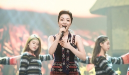 Phạm Thu Hà hát 'Lời ru trên nương' chạm tim khán giả