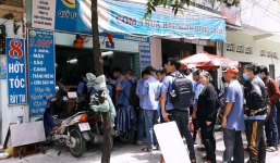 'Sinh viên sức dài vai rộng ăn cơm từ thiện 2.000 đồng' có đáng lên án?