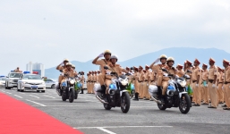 Cận cảnh 1.000 cảnh sát giao thông ra quân phục vụ tuần lễ cấp cao APEC