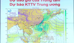 Hoàn lưu bão số 11 gây mưa dông mạnh ở khu vực giữa và Nam Biển Đông