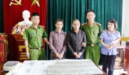 Bắt quả tang 2 đối tượng mang 20 bánh heroin đi tiêu thụ