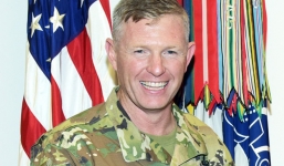 Tướng cấp cao Mỹ bị sa thải vì gian díu với vợ cấp dưới