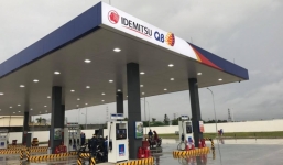 Đã tìm ra địa chỉ web tung tin cấm công chức đổ xăng tại trạm xăng Nhật