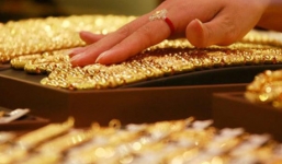 Giá vàng hôm nay 17/10/2017: Tiếp tục đà tăng, đạt đỉnh mới