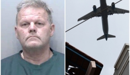 Quá nhiều máy bay bay qua nhà, người đàn ông vác súng ra bắn