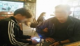 Bị tố giác dụ cậu bé 15 tuổi đến nhà nghỉ để cưỡng bức, bà chủ trọ nói gì?