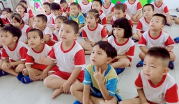 Bộ Y tế: Sinh bao nhiêu con là quyền người dân