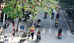 Tin thời tiết mới nhất: Miền Bắc hanh khô, miền Trung mưa lớn