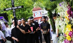 Đại học HUTECH trao bằng tốt nghiệp trong tang lễ nam sinh viên bị bê tông rơi trúng đầu