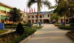 Phụ huynh hành hung hiệu trưởng nhận sai, xin trả tiền viện phí