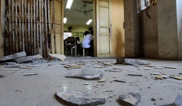 Hà Nội: Học sinh được đề nghị đội mũ bảo hiểm trong lúc ngồi học