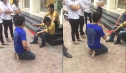 Tên trộm xe máy được người dân xoa bóp sau khi quỳ gối xin lỗi 