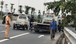 Xe cứu hộ mất lái lao lên vỉa hè, 2 phụ nữ đi thể dục tử vong