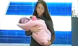 Bé gái 12 tuổi sinh con, bị ép lên sóng truyền hình tìm cha đứa bé