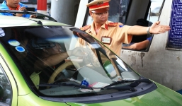 Vụ tiền lẻ BOT Biên Hòa: Sáng nay, 20 tài xế lên làm việc với CSGT