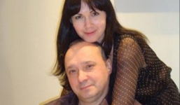 Tỷ phú Ukraine quỳ gối cầu xin tha thứ sau khi con gái đâm chết 6 người