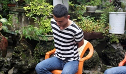 Bắt 2 'cẩu tặc' trên đường đi bán 5 con chó