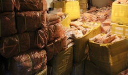 Phát hiện kho hàng lớn chứa 5 tấn sụn gà, sụn lợn không nguồn gốc, bốc mùi hôi thối