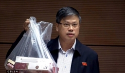 ĐB Nguyễn Sỹ Cương: Mang thuốc lá vào QH để 'chứng minh chứ không tiếp tay cho buôn lậu'