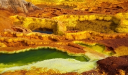 Những vùng đất nhìn đã thấy khiếp sợ, không ai muốn đặt chân đến