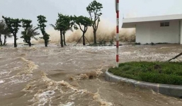 Bão số 12 mạnh lên, giật cấp 15, áp sát bờ biển Khánh Hoà - Ninh Thuận