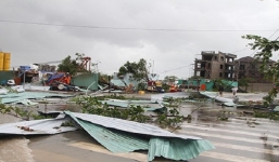 Bão số 12: Hình ảnh tan hoang vùng tâm bão