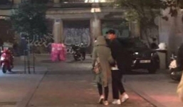 Vợ chồng son Song Joong Ki - Song Hye Kyo nắm chặt tay nhau, tận hưởng tuần trăng mật tại Tây Ban Nha