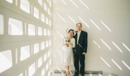 45 năm 'ông bà anh' yêu nhau từ thời chẳng có gì đến tuổi thất thập và bộ ảnh cưới 'tình' hơn tụi trẻ