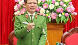 Bỏ sổ hộ khẩu, học sinh tỉnh lẻ có được học ở thành phố?