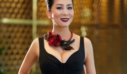 Cách xử lý khôn ngoan của MC Kỳ Duyên khi gặp sự cố trang phục