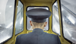 Bình Nhưỡng cô đơn, nhạt màu qua ống kính của nhiếp ảnh gia Hà Lan