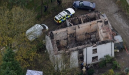 Vụ cha và 5 con bị thiêu sống trong nhà: Cảnh sát bế tắc dù có nhiều nghi vấn