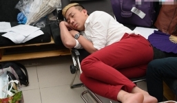 Phía sau hào quang sân khấu của sao Việt là sự mệt mỏi, bơ phờ