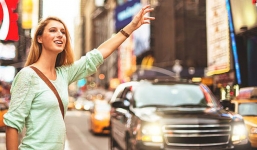 Tưởng nhầm xe bên đường là một chiếc taxi, cô gái trở thành nạn nhân vụ cưỡng bức