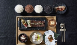 Hàn Quốc dùng nước tương 360 năm tuổi tiếp Tổng thống Trump